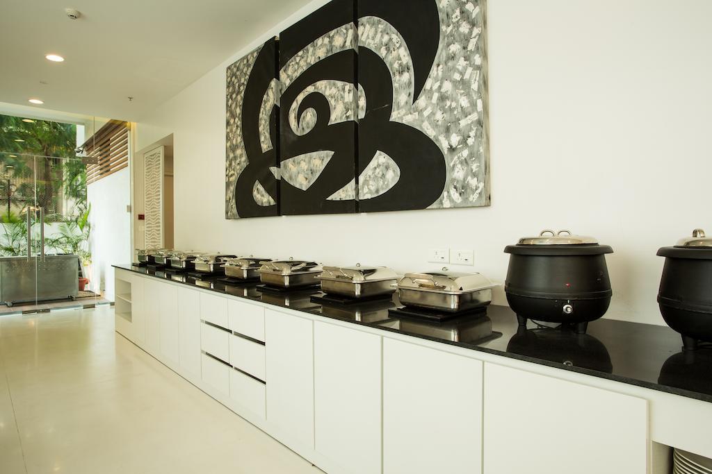 The Fern Residency Mumbai Hotel Buitenkant foto