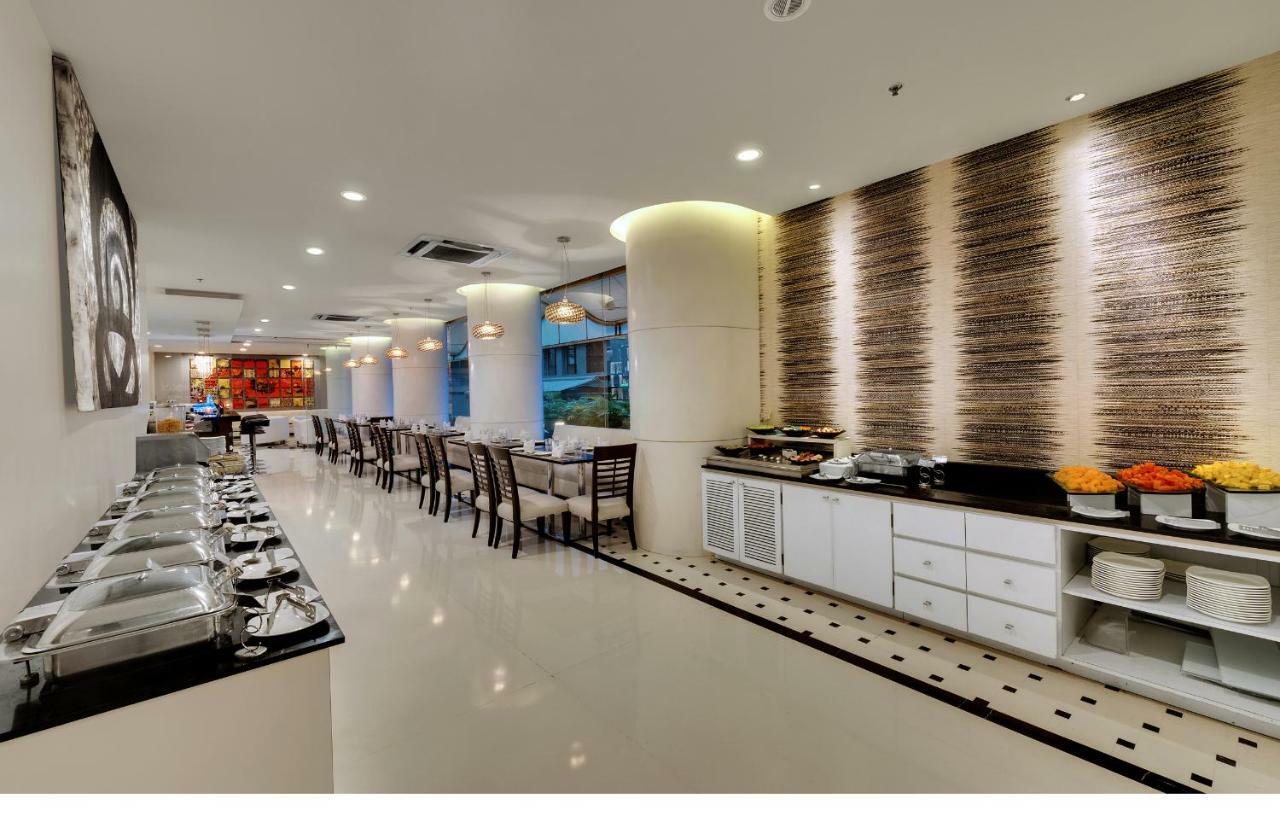 The Fern Residency Mumbai Hotel Buitenkant foto